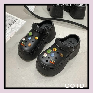 SQShop งานปังเข้าใหม่พร้อมส่งมาก รองเท้าแตะหัวโตแฟชั่น งานเสริมส้น ทรงดี ใส่สบายเข้ากับรูปเท้า สีสวยน่ารักพร้อมส่ง 5 สี ตัวติดการ์ตูนก็ดี ใครยังไม่มีพลาดมาก รีบสั่งเลย ด่วนๆๆ