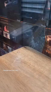 ZIPPO 49458 SKELETON DESIGN Glow in the dark #53 ไฟแช๊ค ซิปโป้ ไรท์สาระกับครูแว่น Tec40store