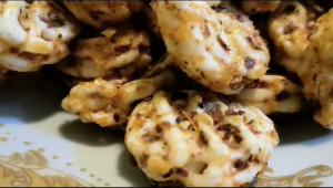 Kerupuk Viral: Nikmati Kerupuk Rafael & Kerupuk Mawar Putih