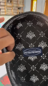 Peci Kopiah Hitam Polos AC Anak dan Dewasa Putra Presiden Super Quality