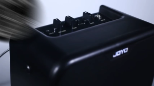 แอมป์กีตาร์พกพา มี เอฟเฟค เสียงแตก Amm-10W-JOYO-BK ตู้แอมป์กีต้าร์  ใช้กับ กีต้าร์ไฟฟ้า แอมป์กีต้าร์ กีต้าร์โปร่งไฟฟ้า  แจ๊ก3.5 ต่อโน๊ตบุ๊ค ฟรี