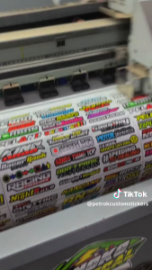 STRIPING VARIASI MOTOR HONDA REVO FI / STICKER LIST HONDA REVO FI