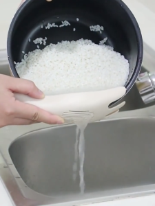 SENDOK CUCI BERAS / SARINGAN CUCI BERAS / SENDOK CUCI BERAS SARINGAN BERAS / ALAT PENCUCI BERAS