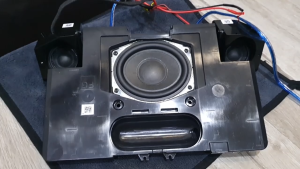 ลำโพง Harman Kardon OEM เบส 3.5นิ้ว *1  / กลางแหลม 1.5นิ้ว*2  กำลัง 30W ที่ 3 โอห์ม