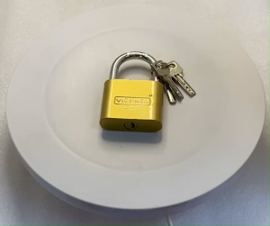 KHOÁ MÓC TREO TRI VÀNG 50MM_CHÌA MUỖNG