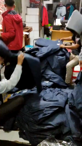 Jaket Eleganter Parasut Custom Pria Wanita Logo HONDA PCX & YAMAHA NMAX