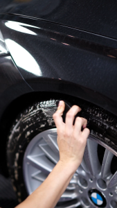 GYEON Q2M Tire Brush | Car Tire Cleaner Tool