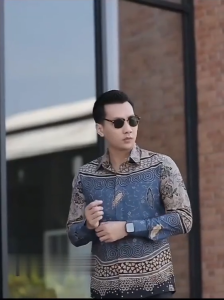Kemeja Batik Pria Lengan Panjang Premium Biru Denim