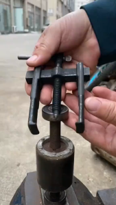 1/2 Inch Pilot Internal Bearing Puller  Internal Bearing Puller 2 Jaws 3 Jaws Puller Gear Wheel Extractor Automotive Machine Gear Wheel Extractor Automotive Tools