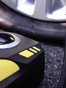 12V Portable Car Electric Tyre Pump with LED Light  Air Pump Tire Inflator Car Tyre Inflator Air Compressor Tyre Inflator Digital Car Tire Inflator pcp pump set  Tayar Pam angin kereta Tayar Kereta Motor 150PSI Cars Bikes