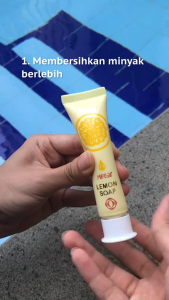 𝗝𝗨𝗡𝗞𝗜𝗘 𝗠𝗔𝗞𝗘𝗨𝗣 - Kelly Lemon Soap Pembersih Wajah Kelly ORIGINAL