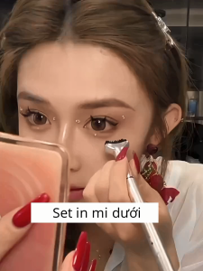 Set in mi dưới Dezone bao gồm cả bút kẻ mắt dấu in mi mực mi dưới tiện dụng mà không nhòe