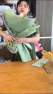 Kertas Buket Motif Polos Wrapping Cellophane Full Color SOLID 6120