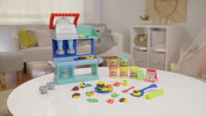 Play-Doh Kitchen Creations Busy Chefs Restaurant Playset 2-Sided Kitchen Playset Toys for 3 Year Old Girls and Boys and Up