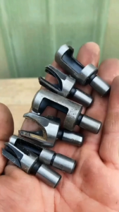 ชุดเครื่องมือเจาะรูไม้แบบด้ามกลม8ชิ้นสำหรับเจาะไม้ชุดเครื่องมือตัดอุปกรณ์กำจัดเจาะรูสำหรับงานไม้ คว้านรู