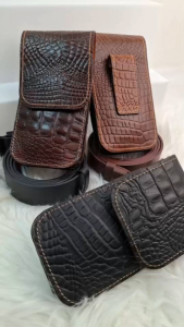 กระเป๋ามือถือหนังวัวแท้ สุดเท่! คลาสสิค เคสมือถือ ใส่มือถือ ร้อยเข็มขัด หนังแท้ 100 % พิมพ์ลายจระเข้ 914