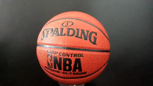 Spalding 74-606Y Size 7 Basketball Ball Wear Resistant ball 5.0