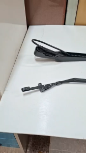 ก้านปัดน้ำฝน HINO MEGA FC - เมก้า หัวแคบ 6 ล้อ พร้อมปุ่มฉีดน้ำฝน