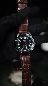 Jam Tangan Pria Casio MTP-VD300L-1E Black Dial & Brown Leather Band