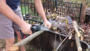 Mesin Gergaji Pokok Gergaji Kayu Cordless Chainsaw Portable Chainsaw Battery Pruning Saw Chainsaw Batteri