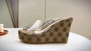 พร้อมส่ง รองเท้้าส้นสูงเสริมส้น2.5นิ้ว ส้นเตารีด ใส่สวย รุ่นN435