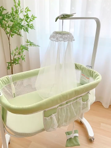 Nôi trẻ em đa năng ONE kề giường mùng phủ nệm bông tự nhiên bánh xe di chuyển thiết kế theo phong cách châu Âu