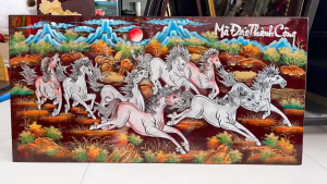 🖼️ Tranh Sơn Mài Thanh Bình Lê – MÃ ĐÁO THÀNH CÔNG (50x100 cm) | Tranh Đắp Nổi Thủ Công – Phong Thủy May Mắn – Trang Trí Sang Trọng