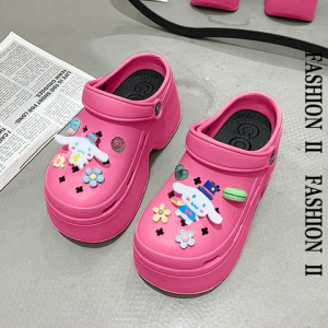 LHSunday มาใหม่ รองเท้าหัวโตแฟชั่น รุ่นนี้สวยมากเสริมส้นสูงถึง7 ซม.น้ำหนักเบาใส่สบายเท้าสุดๆ  ทรงสวยเก๋ไม่เหมือนใคร สามารถใส่แบบรัดส้นหรือไม่รัดส้นก็ได้ ราคาโดนใจ ไม่ควรพลาด