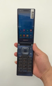 Samsung G9198 Unlocked Android Flip Mobile Phone 3.9Inches 2GB RAM 16GB ROM LTE 4G 16MP Camera 1080P