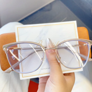 Anti-blue Graded Glasses for Nearsighted Metal Optical Glasses Retro Frame Glasses Plain Glasses for Men and Women