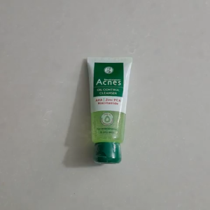 Gel rửa mặt sạch nhờn Acnes oil control cleanser giúp làm sạch nhờn vượt trội - Tuýp 100g