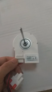Quạt sứ tủ lạnh Aqua DC 13V chính hãng