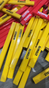 DEWALT MAKITA ดินสอ ดินสอไม้ ดินสอสำหรับช่างมืออาชีพ DEWALT MAKITA