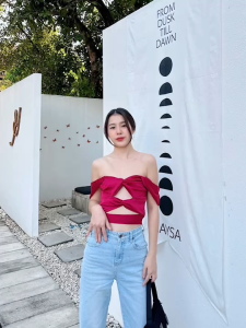 เสื้อเกาะอกไขว้อก งานมือ1 งานดีเทลเก๋ ดีเทลใหม่ไขว้ถึงสองชั้น