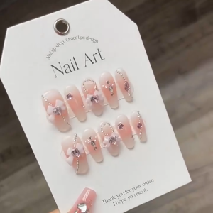 Mid-length HandmadeNailWearManicureNail Tips Blush Manicure with a Touch of Luxury and Girlish Charm