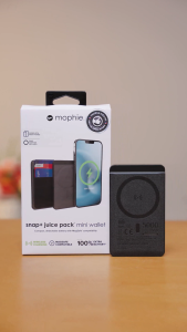 Sạc dự phòng mophie snap+ juice pack wallet 5000mAh kèm ví mini tiện lợi - Bảo hành 2 năm 1 đổi 1 - Hàng chính hãng