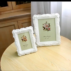 Photo Frame / Bingkai Foto Frame Meja Putih Estetik Vintage Nordic Klasik / Hiasan Dekorasi Foto Meja