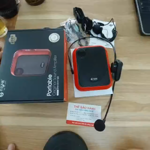 Máy trợ giảng không dây Shee Me Here T200 dùng Mic FM không dây có dây