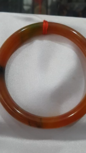 Vòng Mã Não Tứ Quý đỏ cam bóng Ni 55mm chột 7mm nặng 54kg đến 62Kg đeo đẹp sẽ giúp cho bạn trông thật nổi bật và thu hút mọi ánh nhìn xung quanh đấy chỉ có 550k ạ