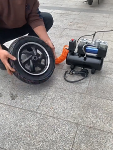 👍🏻👍🏻NERE [Special Offer] Air pump electric air pump portable 40L/MIN Car air pump oil-free air pump electric car air pump quiet Air Compressors 无线锂电空压机
