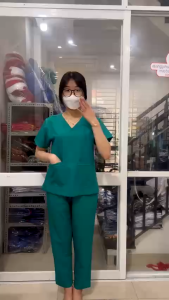 Bộ Scrubs Phẫu Thuật Đồng Phục Bác SĩPhòng Mổ Y Tá Vải Cotton Hàn Màu Xanh Lý- Hình thật