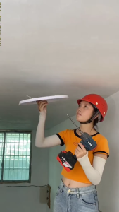 Đinh nổ ren M8 kèm đai ốc vặn đinh nổ tạo ren tiện lợi