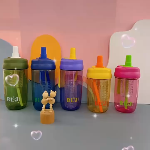 Botol Minum Sedotan Tali Jinjing Anti Tumpah Infus Water Transparant 750ml