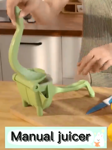 Plastic Handy Squeezer Fruit Manual Juicer Fruit PresserJuicer ExtractorLemon Juicer