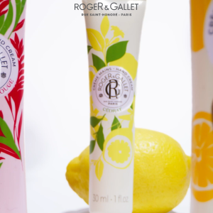 Kem dưỡng da tay Wellbeing hương quả mọng đỏ Roger&Gallet Gingembre Rouge 30ml