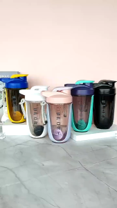 แก้วเชค แก้วชงโปรตีน 590ml.กระบอกเชคแก้วเชค แก้วชงโปรตีน แก้วเชคเวย์ ลูกเหล็กเขย่า