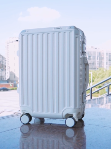 Roaming Koper Kabin & Bagasi A006: Koper Ringan dan Tahan Air