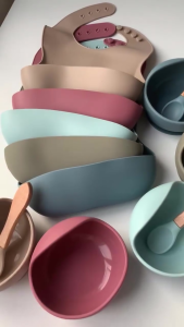 Mumystation 3Pcs Set Baby Silicone Bowl Spoon Bib Kids Baby Tableware Non-silp Suction Bowls Toddlers Feeding Mangkuk Bayi BPAFREE