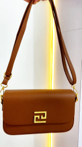 Tas Selempang Wanita: Pilihan Sling Bag Wanita yang Praktis & Nyaman