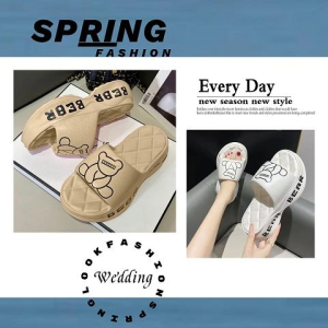 LKShoes น่ารัก รองเท้าแฟชั่นแต่งน้องหมี เสริมส้นหนา ยางนิ่มน้ำหนักเบา แมทช์ได้หลายลุคเลยน้า ใส่เที่ยวคือปังสุด ไม่มีบอกเลยพลาดมากกกก